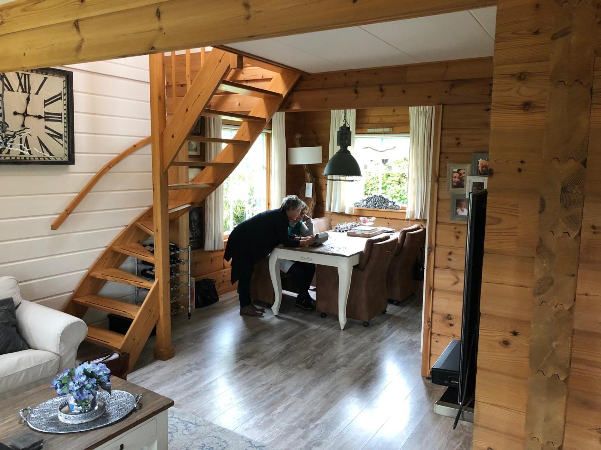 Vrijstaande Luxe Finse Blokhut 2-6 Of 2-8 Pers Villa Kropswolde Bagian luar foto