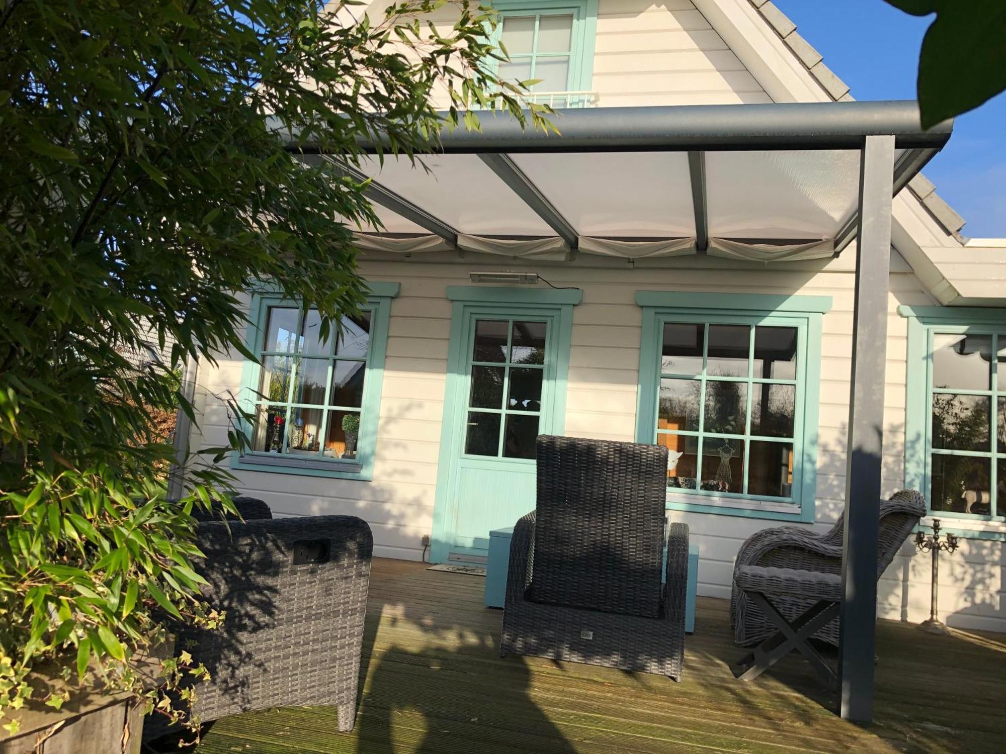 Vrijstaande Luxe Finse Blokhut 2-6 Of 2-8 Pers Villa Kropswolde Ruang foto